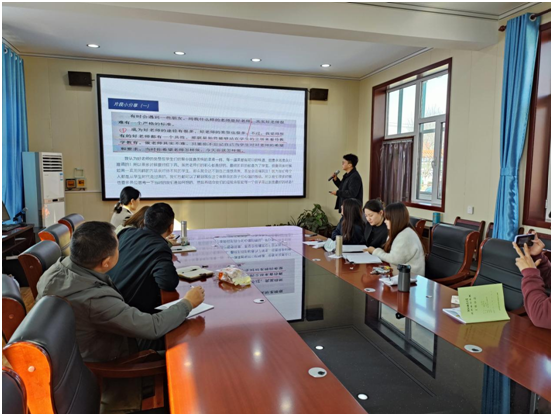 4顶岗实习期间参加教学研讨.png