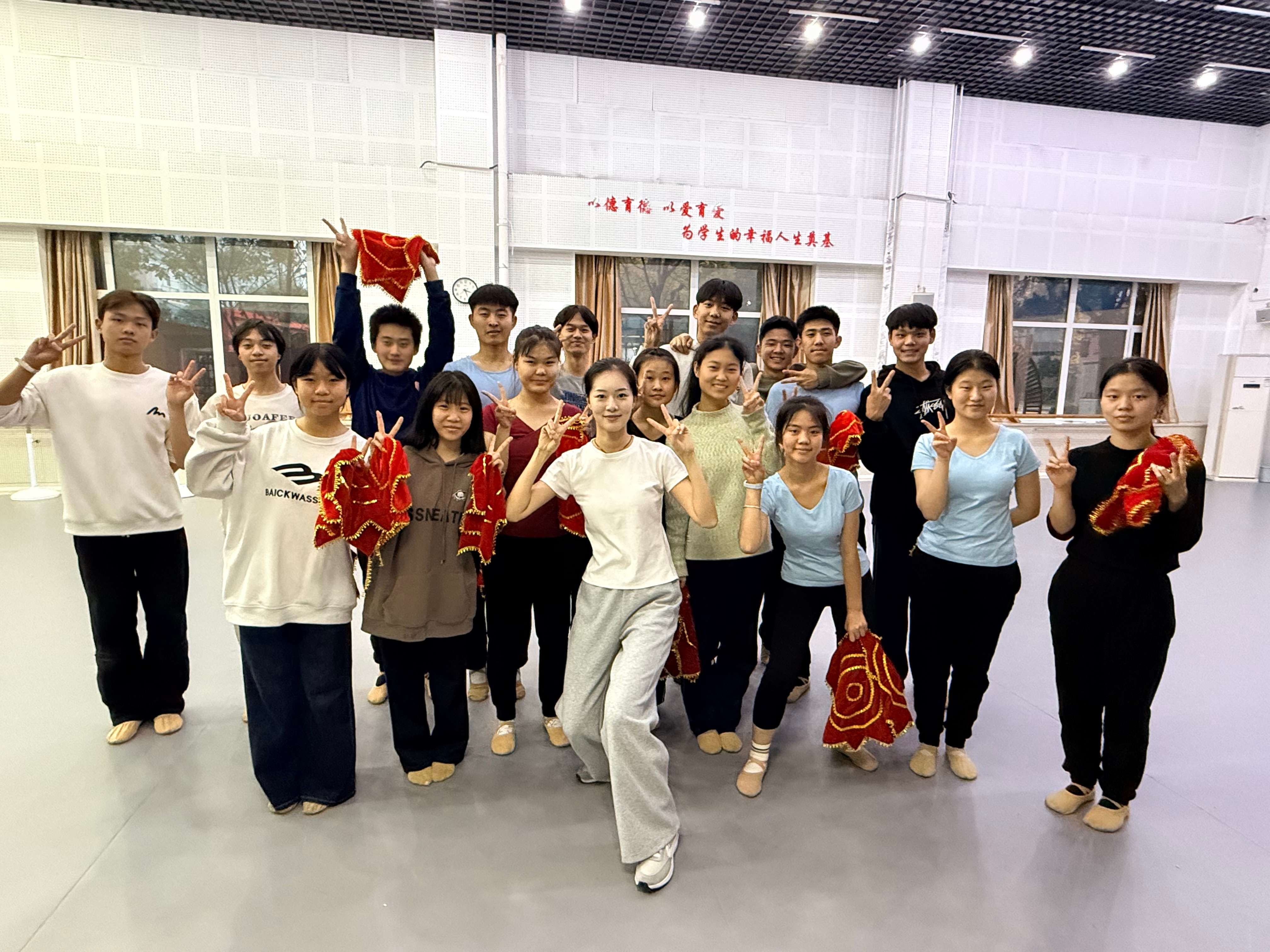 梁灿 (2).jpg